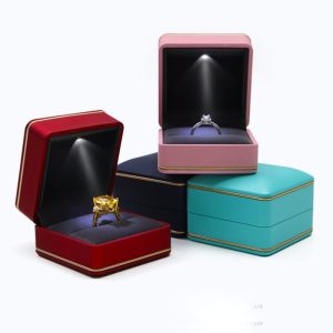 Boîte lumineuse pour bague