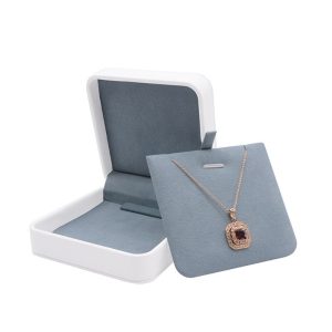 protection bijoux blanc